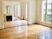 Location Appartement 7 pièces 251 m2 Paris 16ème