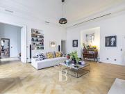 Location Appartement 8 pièces 239.46 m2 Paris 7ème