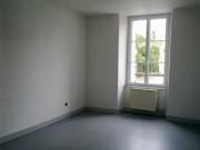 location appartement charenton du cher 2 pièces 63 m2...