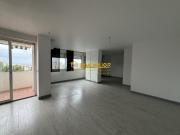 Location Appartement de type 2 transformé en loft avec...