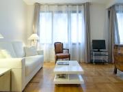 Location Appartement Meublé 2 pièces 47 m² Porte Maillot...