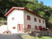 Location Appartement meublé dans maison sur les hauteurs...