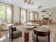 Location appartement meublé de 205 m2 Avenue de Messine... Location appartement meublé de 205 m2 Avenue de Messine...