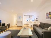 Location appartement meublé de 46 m2 rue Saint Honoré à...