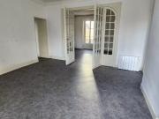 Location Appartement Place de la République, Mamers