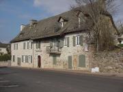 Location Appartement Place de l'Église, Saint Mamet...