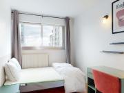 Location Appartement Place des Saisons, Courbevoie