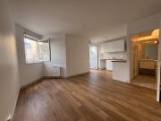 Location Appartement Quai de la Seine, Paris