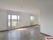Location appartement rénové Beziers, 66m² 3 pièces 749€...