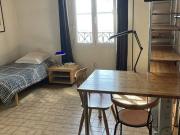Location Appartement Rue Alphonse de Neuville, Paris