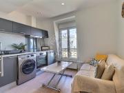 Location Appartement Rue Cavallotti, Paris