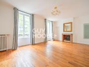 Location Appartement Rue de Charenton, Paris