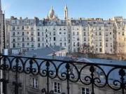 Location Appartement Rue Custine, Paris