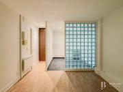 Location Appartement Rue Damrémont, Paris