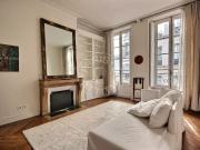 Location Appartement Rue de Beaune, Paris