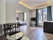 Location Appartement Rue de Berri, Paris
