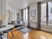 Location Appartement Rue de Grenelle, Paris