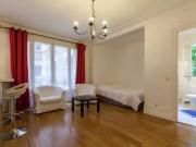 Location Appartement Rue de Longchamp, Paris