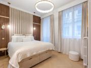 Location Appartement Rue de Ponthieu, Paris