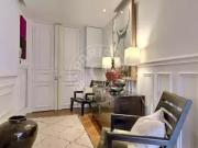 Location Appartement Rue de Saint Pétersbourg, Paris