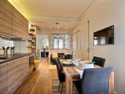 Location Appartement Rue de Verneuil, Paris