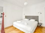 Location House Rue des Batignolles, Paris