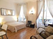 Location Appartement Rue des Écouffes, Paris