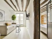 Location Appartement Rue des Écouffes, Paris