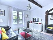 Location Appartement Rue des Prouvaires, Paris