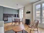 Location Appartement Rue des Saints Pères, Paris