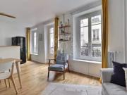 Location Appartement Rue des Trois Frères, Paris