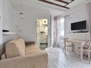 Location Appartement Rue des Trois Frères, Paris