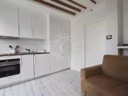 Location Appartement Rue des Trois Frères, Paris