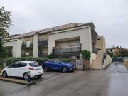 Location Appartement Rue du Château d'Eau, Les...