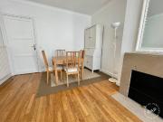 Location Appartement Rue du Chevalier de la Barre, Paris