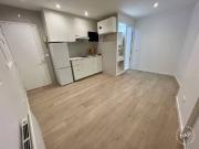 Location Appartement Rue du Chevalier de la Barre, Paris