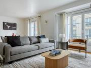 Location Appartement Rue du Mont Cenis, Paris