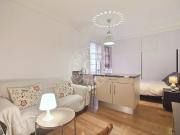 Location Appartement Rue du Mont Cenis, Paris