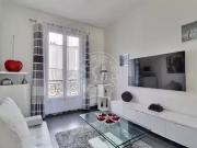 Location Appartement Rue du Rocher, Paris