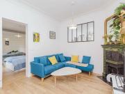 Location Appartement Rue Julien Lacroix, Paris