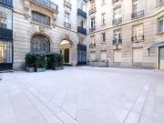 Location Appartement Rue La Boétie, Paris