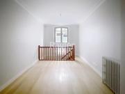 Location Appartement Rue Lapeyrère, Paris