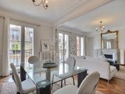 Location Appartement Rue Médéric, Paris