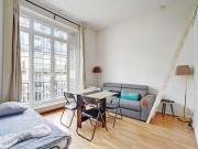 Location Appartement Rue Paul Valéry, Paris