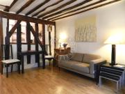 Location Appartement Rue Pecquay, Paris