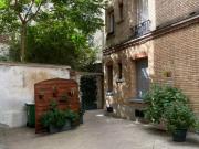 Location Appartement Rue Philippe de Girard, Paris