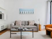 Location Appartement Rue Pierre Demours, Paris