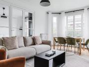 Location Appartement Rue Pierre Louys, Paris