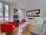 Location Appartement Rue Rennequin, Paris