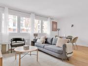 Location Appartement Rue Van Loo, Paris